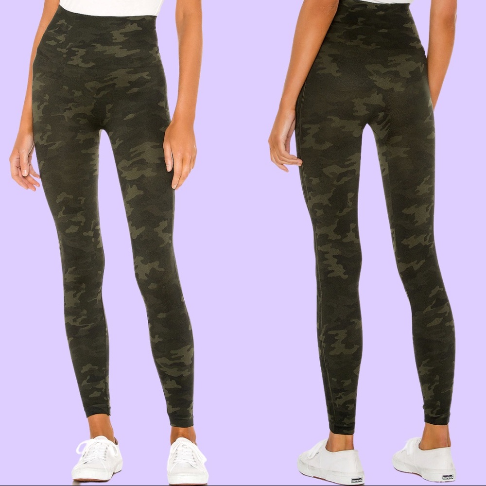 SPANX Green Camo Seamless Leggings size SMALL